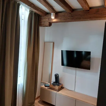 Le Rustiques Moderne De La Raquette 公寓